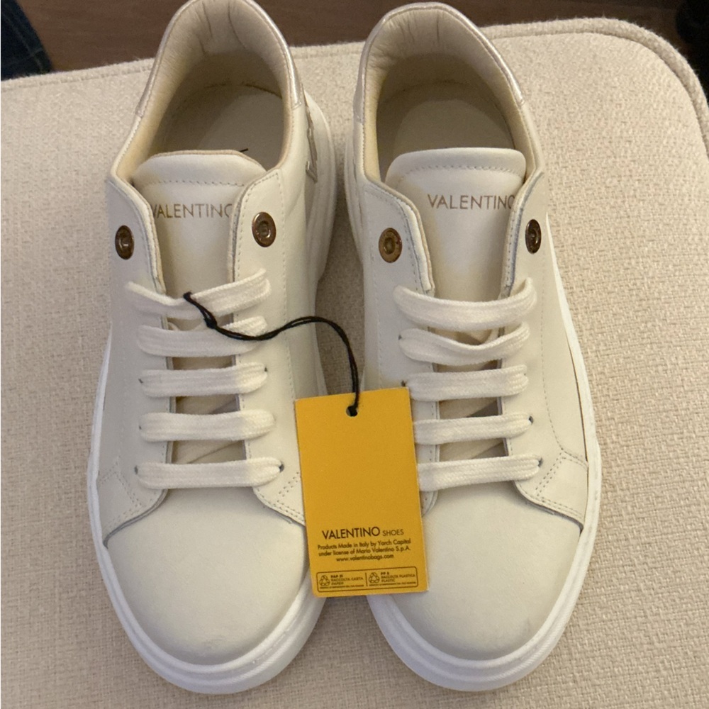 Brand new cream Valentino Alice sneakers 8